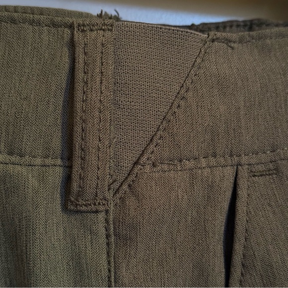 Men's Lee Performance Series Tri-Flex Gray Shorts, Size 36. - Picture 7 of 14